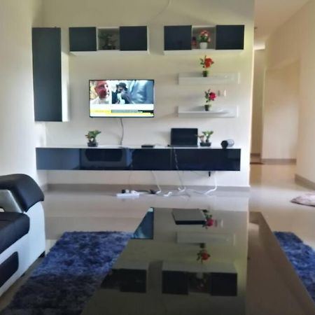 Spacious Zamtel Flat Λουσάκα Εξωτερικό φωτογραφία