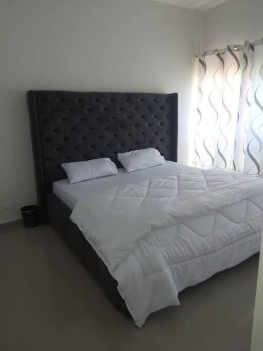 Spacious Zamtel Flat Λουσάκα Εξωτερικό φωτογραφία