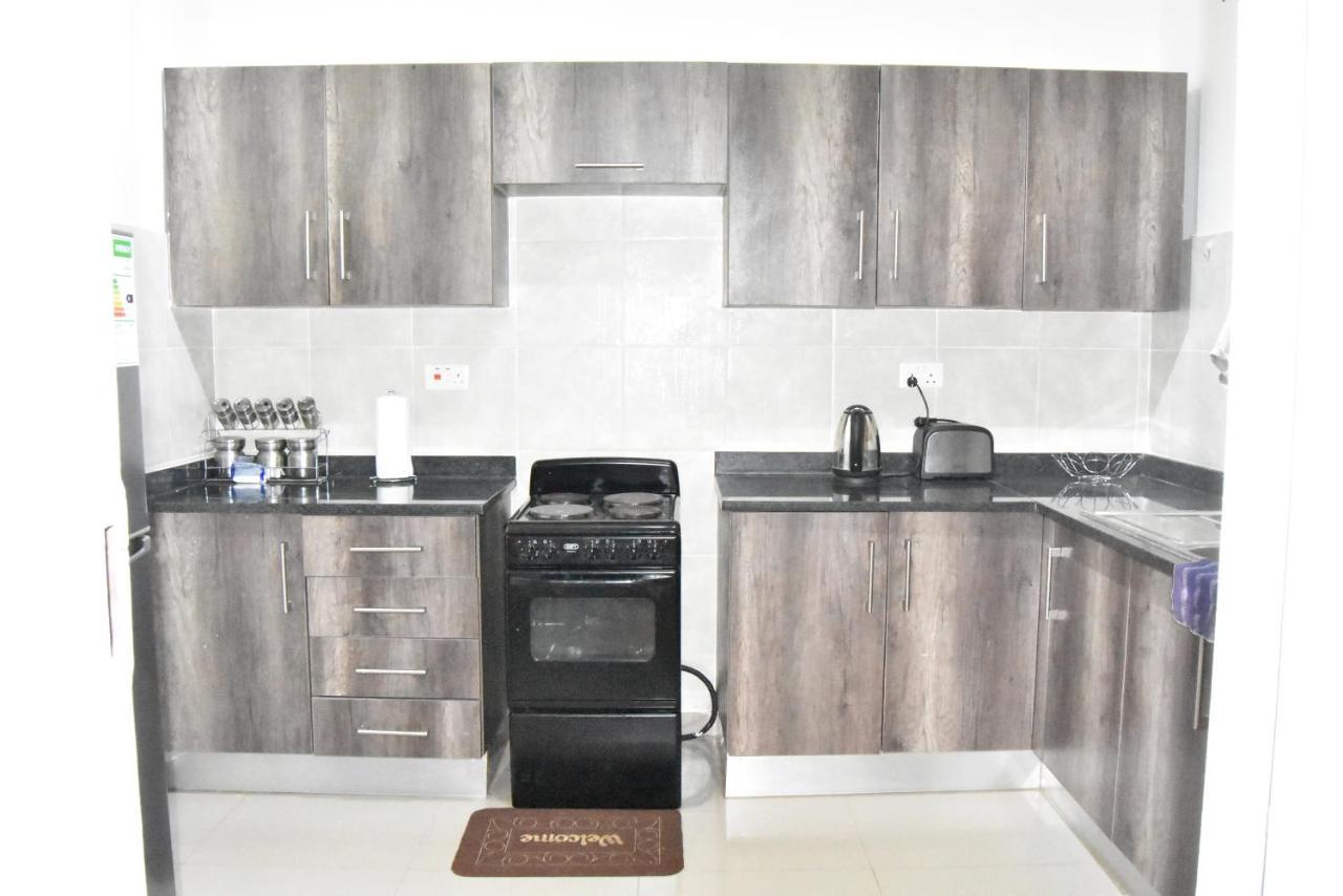 Spacious Zamtel Flat Λουσάκα Εξωτερικό φωτογραφία