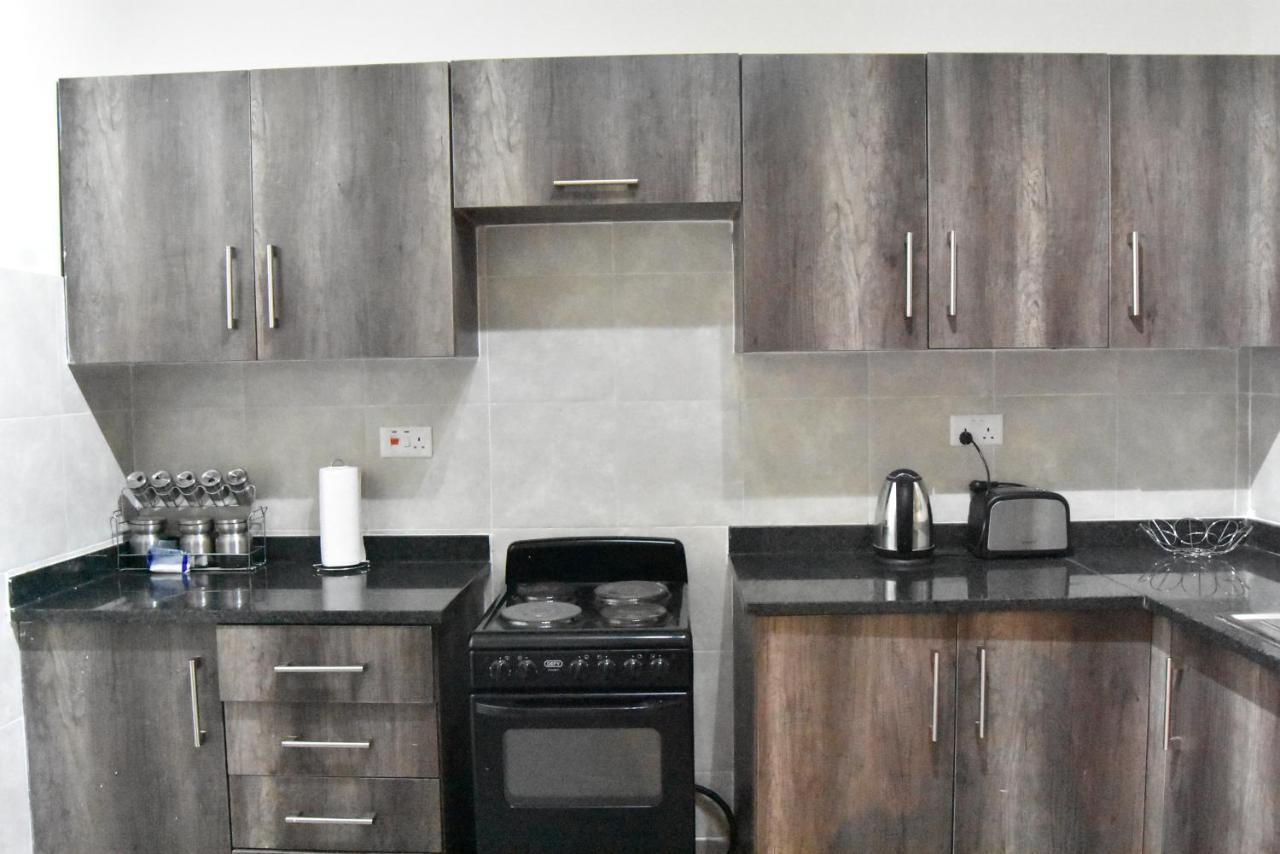 Spacious Zamtel Flat Λουσάκα Εξωτερικό φωτογραφία