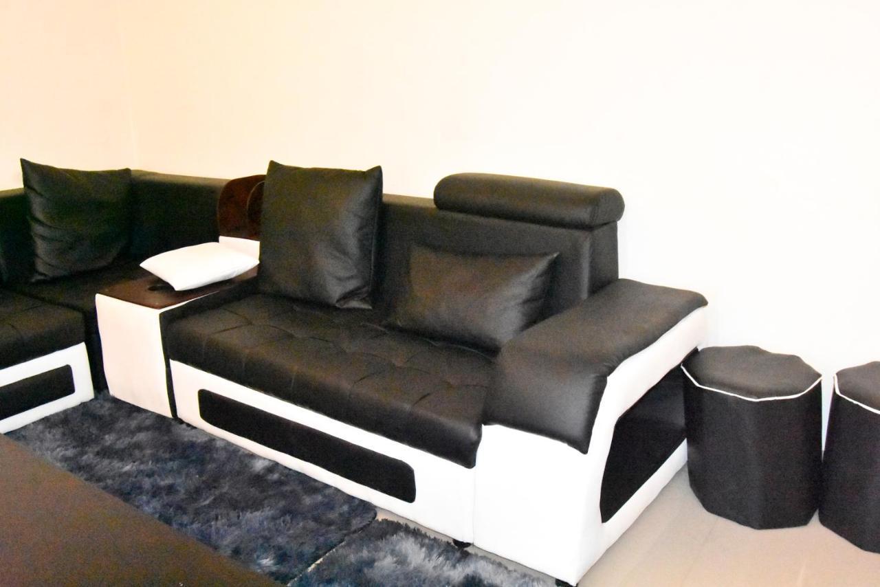 Spacious Zamtel Flat Λουσάκα Εξωτερικό φωτογραφία