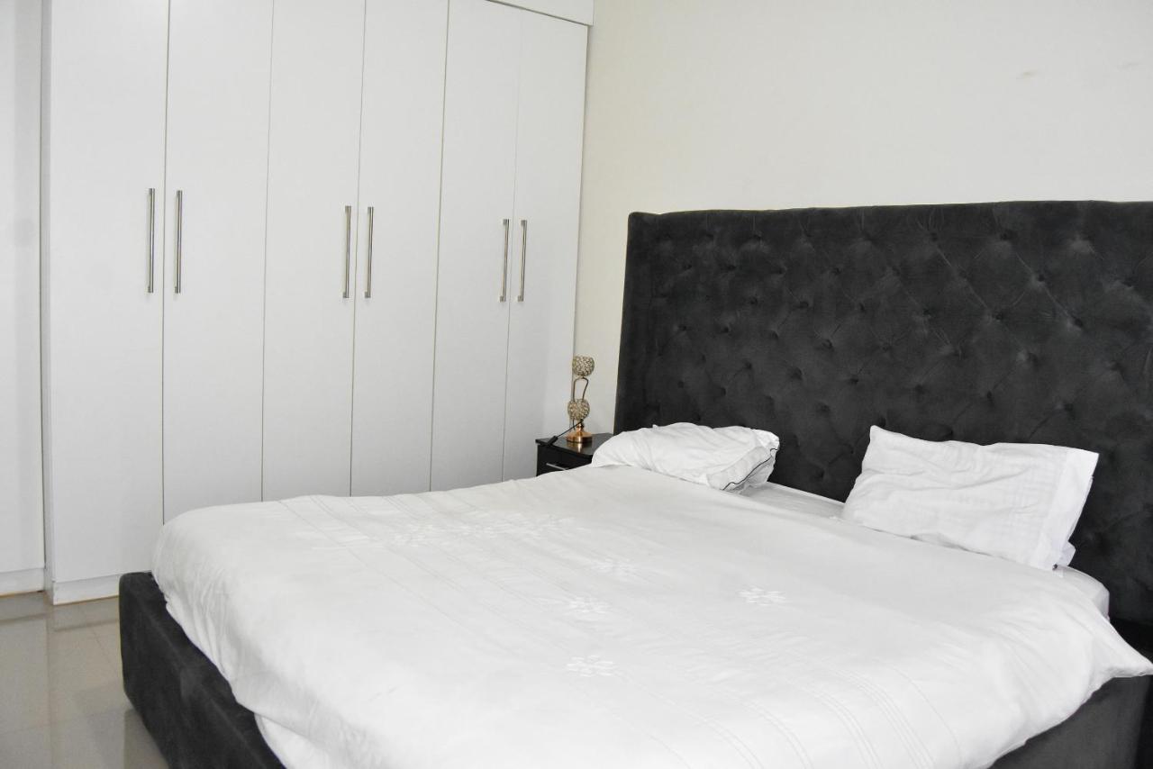 Spacious Zamtel Flat Λουσάκα Εξωτερικό φωτογραφία