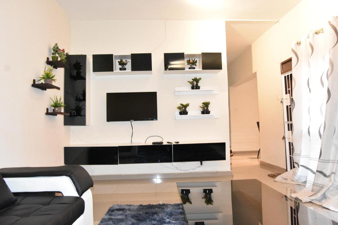 Spacious Zamtel Flat Λουσάκα Εξωτερικό φωτογραφία