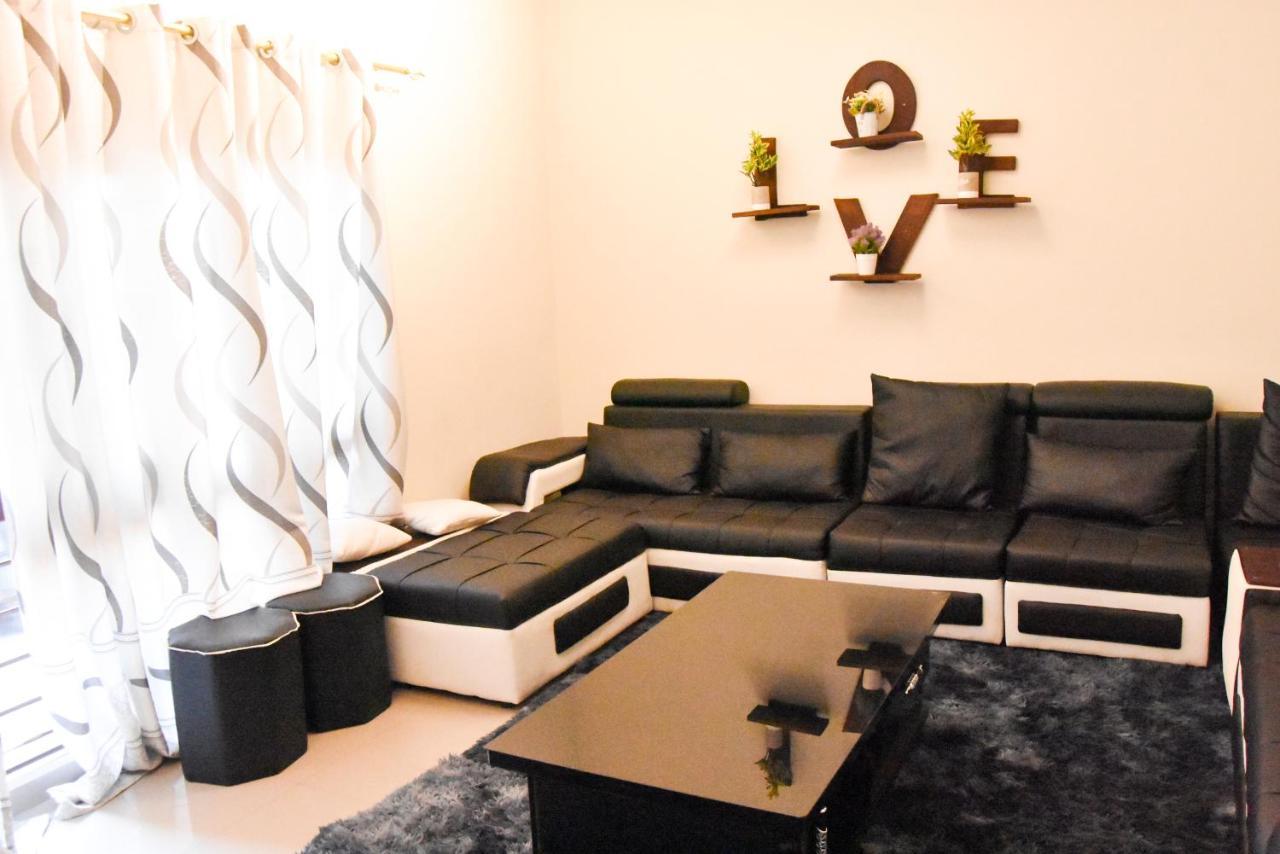 Spacious Zamtel Flat Λουσάκα Εξωτερικό φωτογραφία