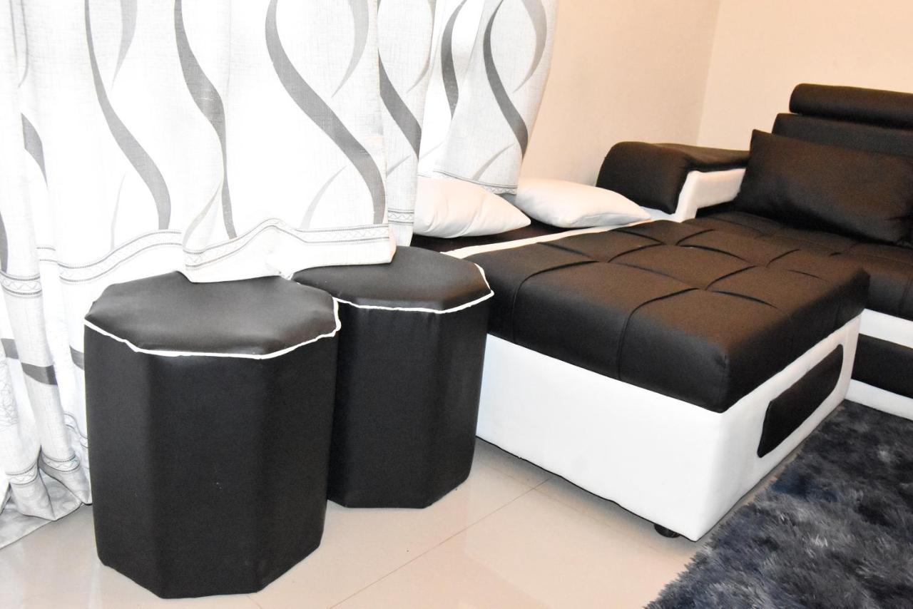 Spacious Zamtel Flat Λουσάκα Εξωτερικό φωτογραφία